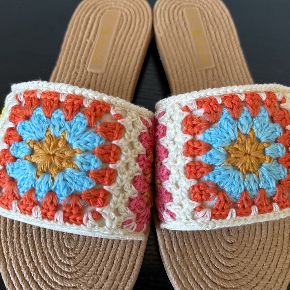Size 8.5 Crochet Flat Slides - Picture 3 of 7
